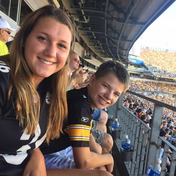 Meet your Posher, Kelly - Picture 1 of 1